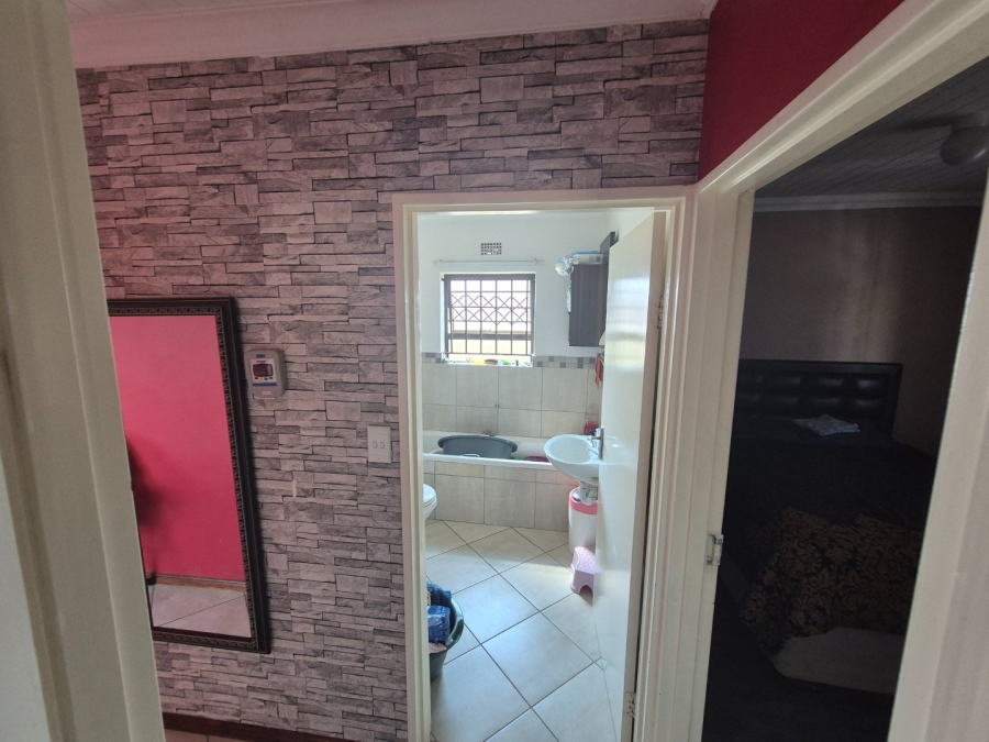 3 Bedroom Property for Sale in Montclair Western Cape